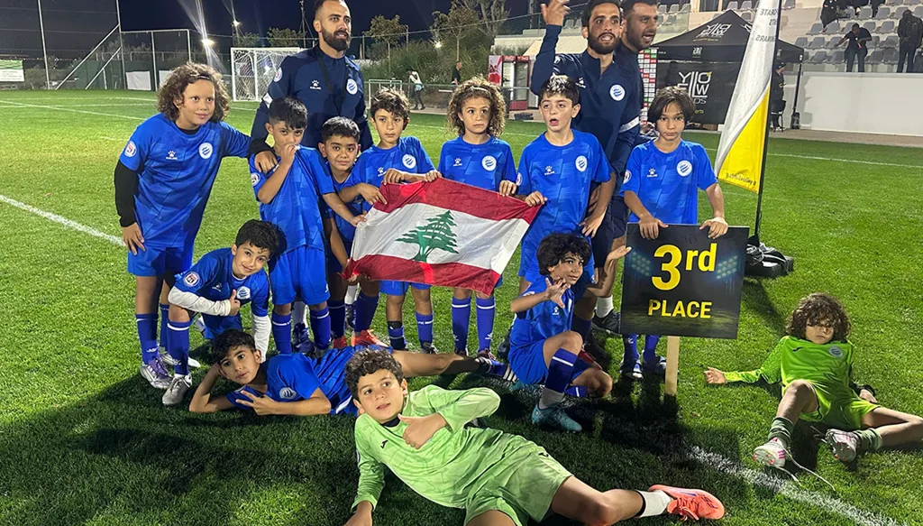 إنجاز لبناني في اليونان... أتلتيكو لبنان ثالثاً بين كبار أوروبا في "إيليت نيون"