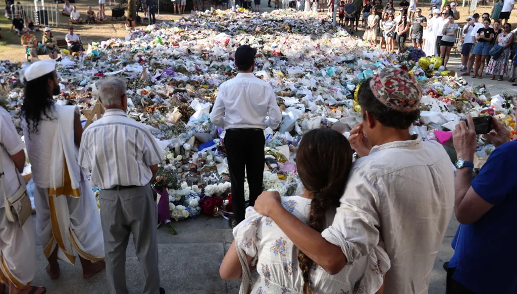 ألبانيزي: عزيمة اليهود في أستراليا لا تنكسر