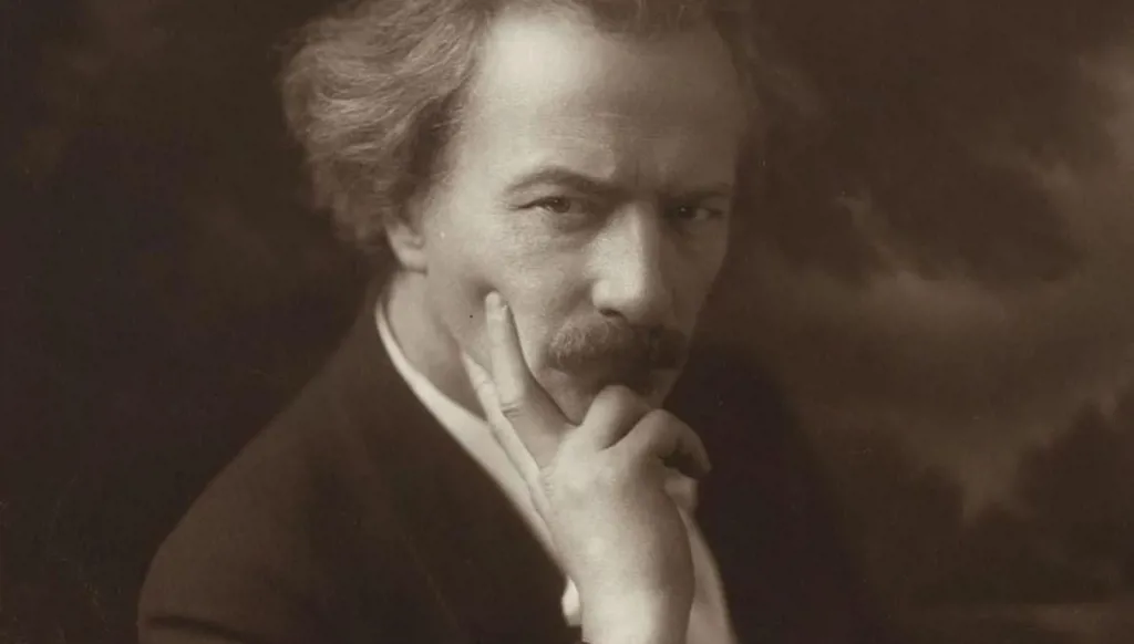 مؤَلِّف موسيقي وترضى بــ"رئاسة حكومة"؟