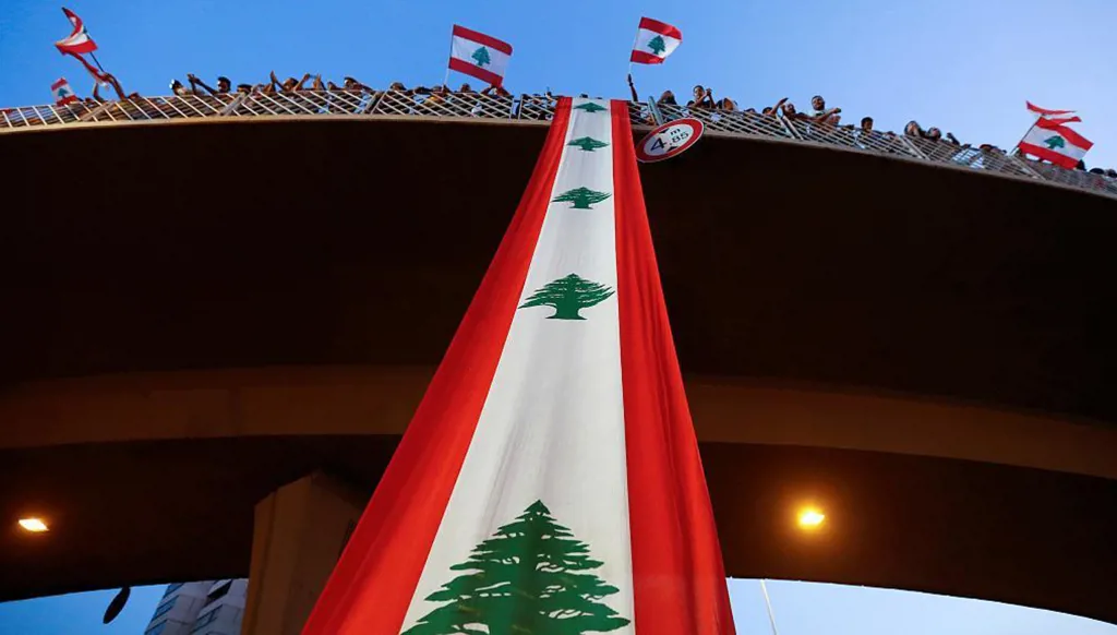 أحد الأحزاب يكثر من المواقف والبيانات