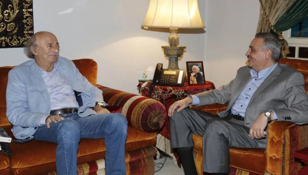 جنبلاط وأرسلان تعاونا من الشويفات إلى كفرمتى... فهل تنسحب التسوية على النيابة؟