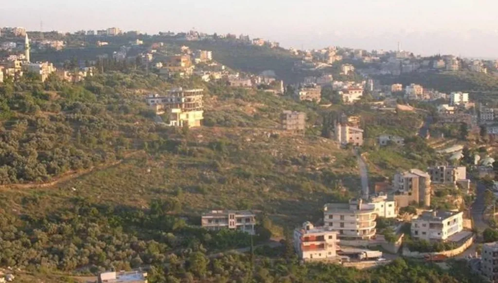 استغراب وزير سابق