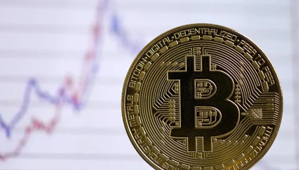 بيتكوين" تنتعش وسط التوترات الجيوسياسية"