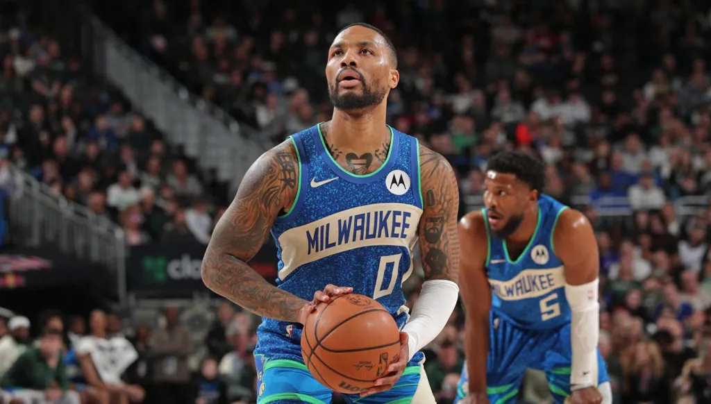 في غياب أنتيتوكونمبو... ليلارد يهدي باكس الفوز على هيت