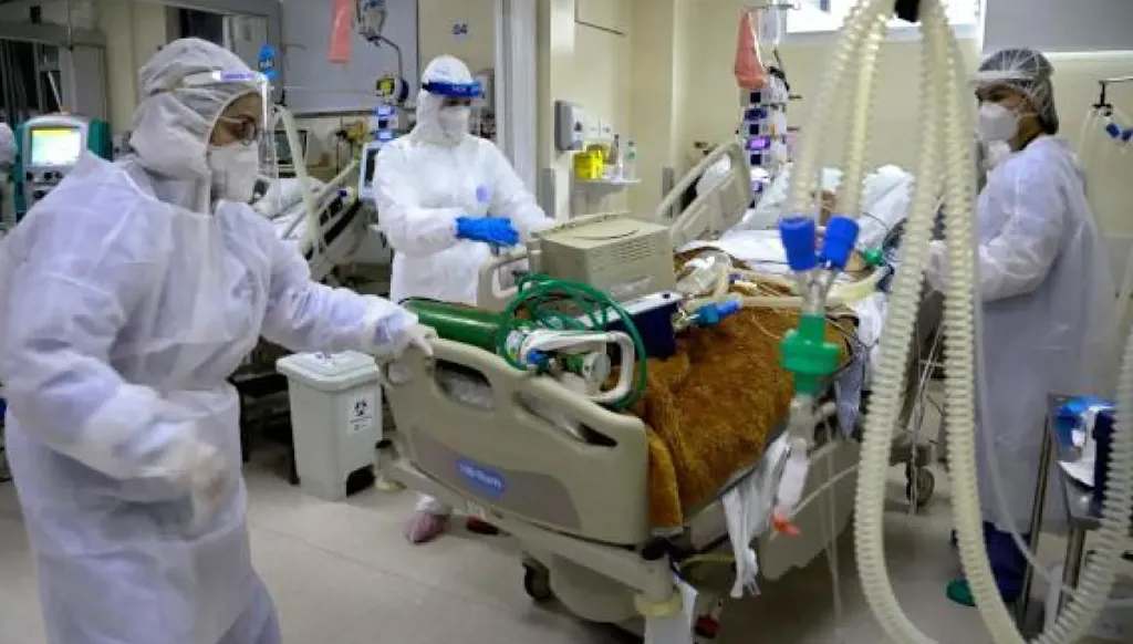 سحب دراسة مثيرة للجدل حول الوفيات الزائدة خلال جائحة كوفيد-19