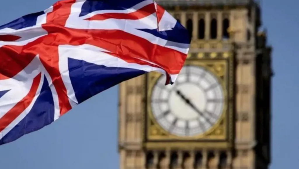 بريطانيا والنروج تنشران أسطولاً مشتركاً شمال الأطلسي لمواجهة الغواصات الروسية