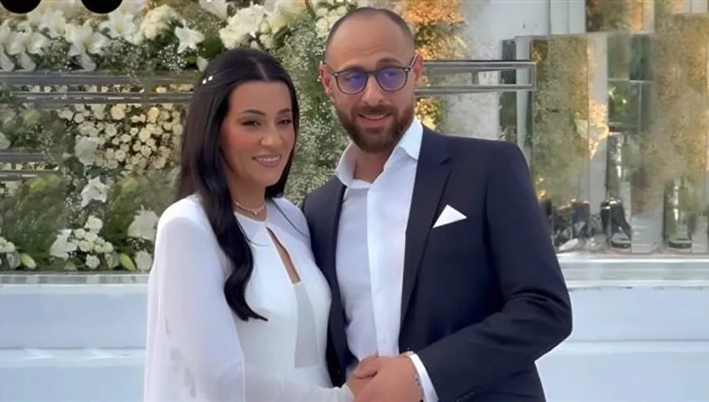 بتول عرفة تعلن طلاقها بعد 18 شهر زواج فقط