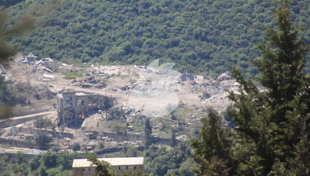 أحياء سكنية مدمّرة في بلدة بيت ليف جنوبي لبنان (أحمد منتش)