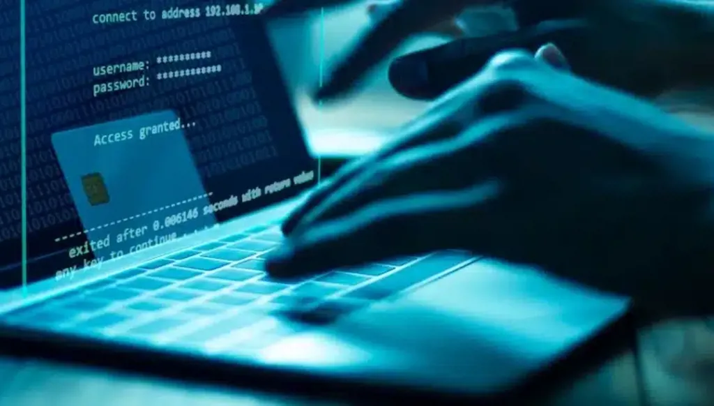 مستعيناً بالذكاء الاصطناعي... محتال يخدع ثمانينيّة ويسرق منها نحو 6700 دولار