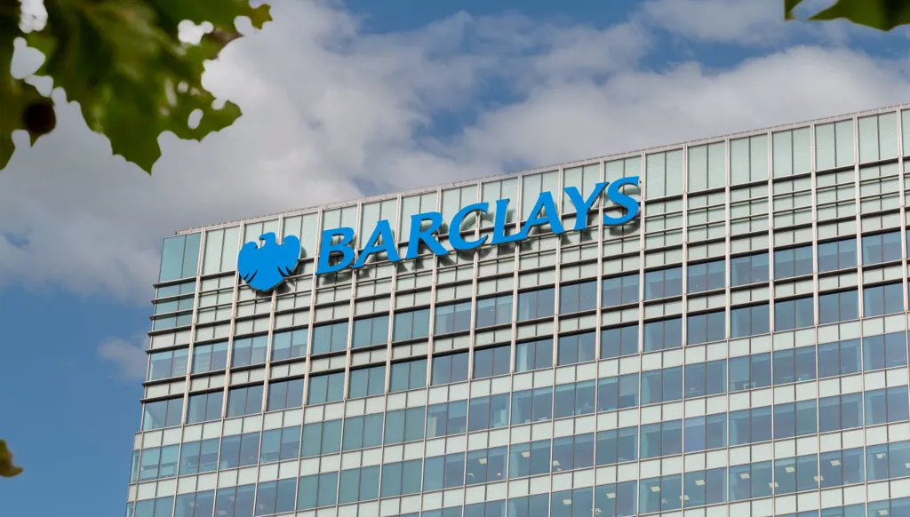 بنك Barclays البريطاني يعود إلى السوق السعودية بعد أكثر من عقد