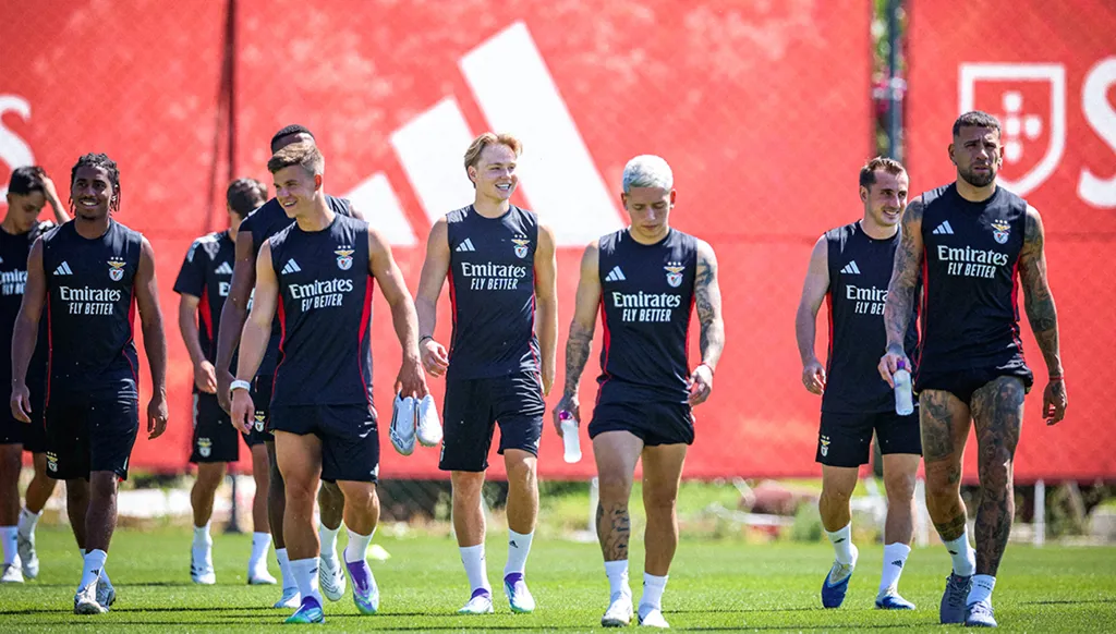 بنفيكا يُجيد اللعب خارج الملعب