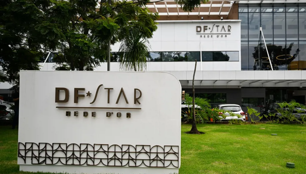 بولسونارو خضع لجراحة "ناجحة" إثر إصابته بانسداد معوي