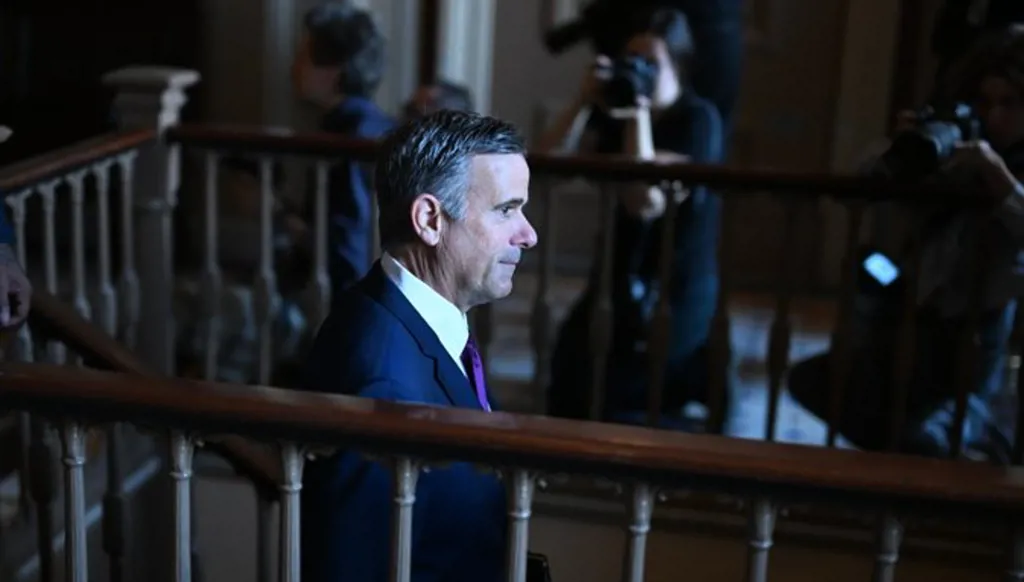 لأول مرة... مدير الـCIA يزور كاراكاس ويلتقي رودريغيز