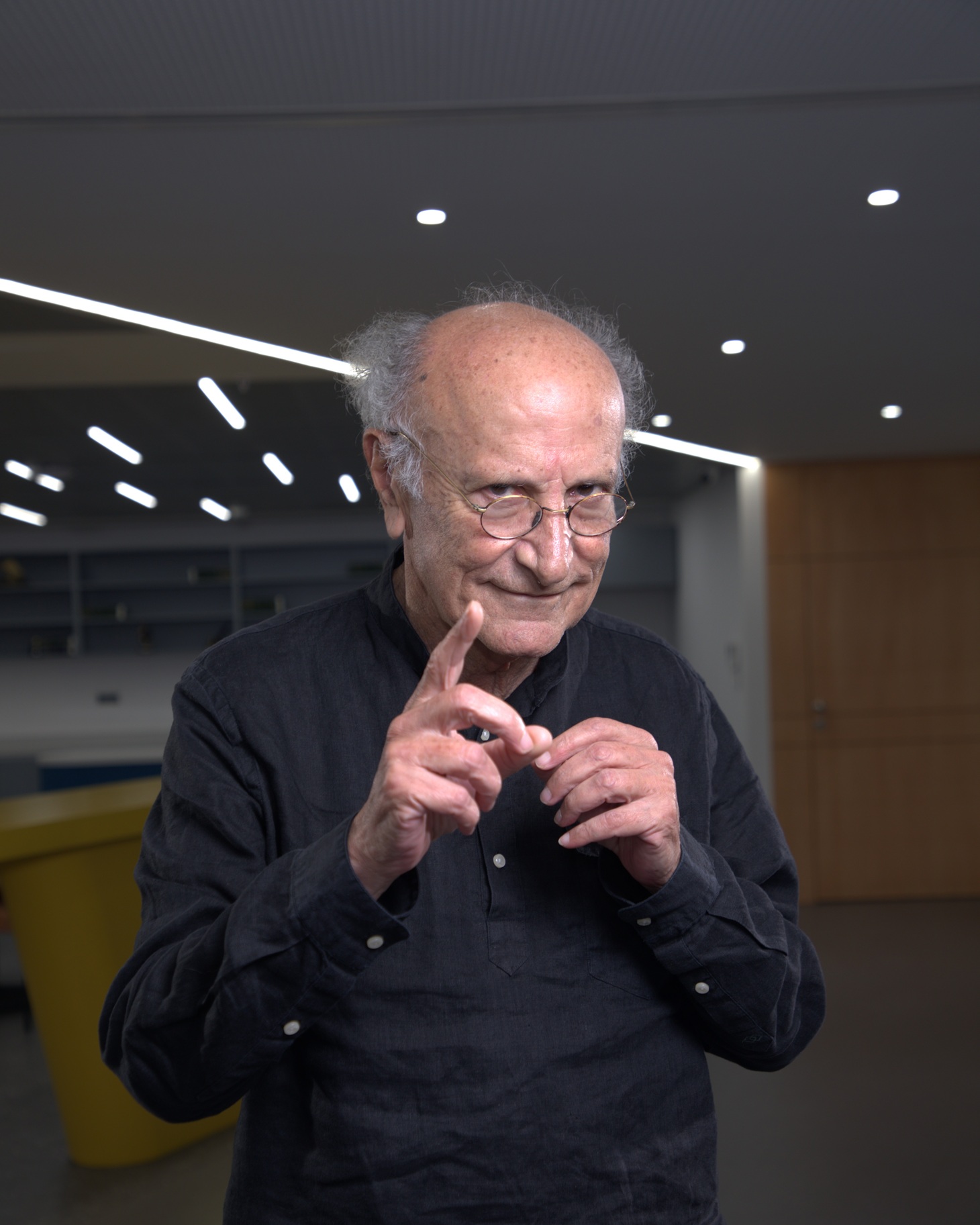 المسرحي رفعت طربيه في “النهار“.