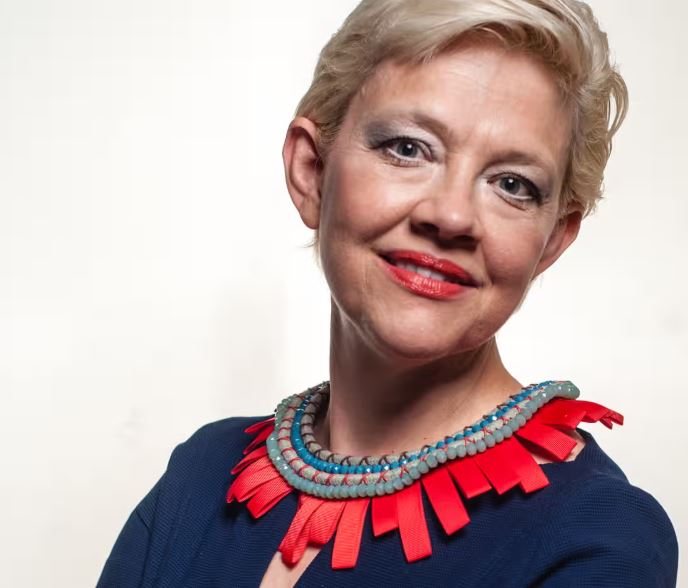  كيم ساجيت (وكالات)