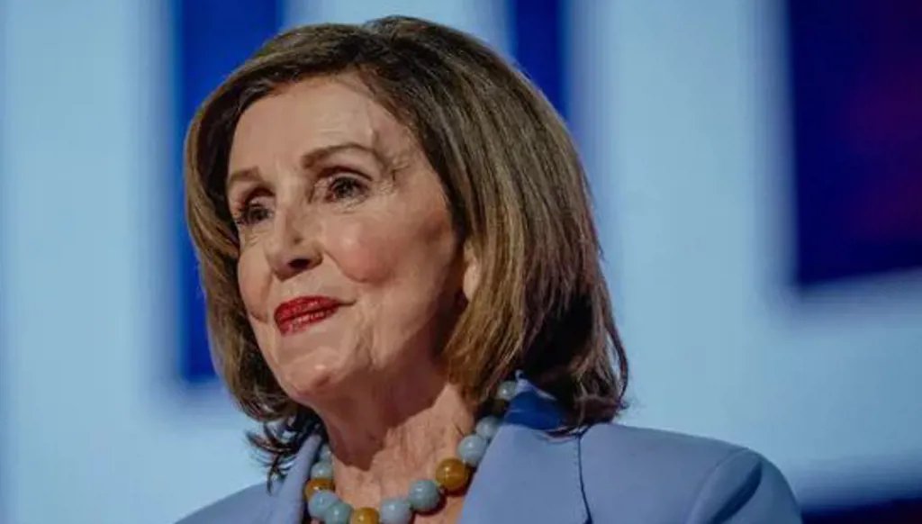 إدخال بيلوسي مستشفى في لوكسمبورغ بعد تعرضها لإصابة