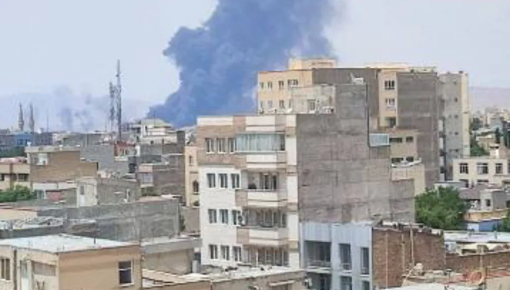 مقتل 20 على الأقل من كبار القادة العسكريين الإيرانيين... وغارات إسرائيلية تستهدف مدينة تبريز ومنشأة نطنز