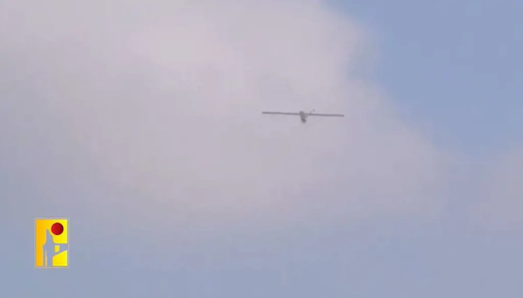 "حزب الله" ينشر فيديو يُظهر استهدافه قاعدة حتسور الجويّة جنوب تل أبيب بـ"صواريخ مجنّحة"