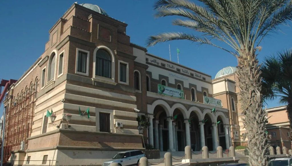 ليبيا تخفّض سعر صرف الدينار إلى 5.5 مقابل الدولار