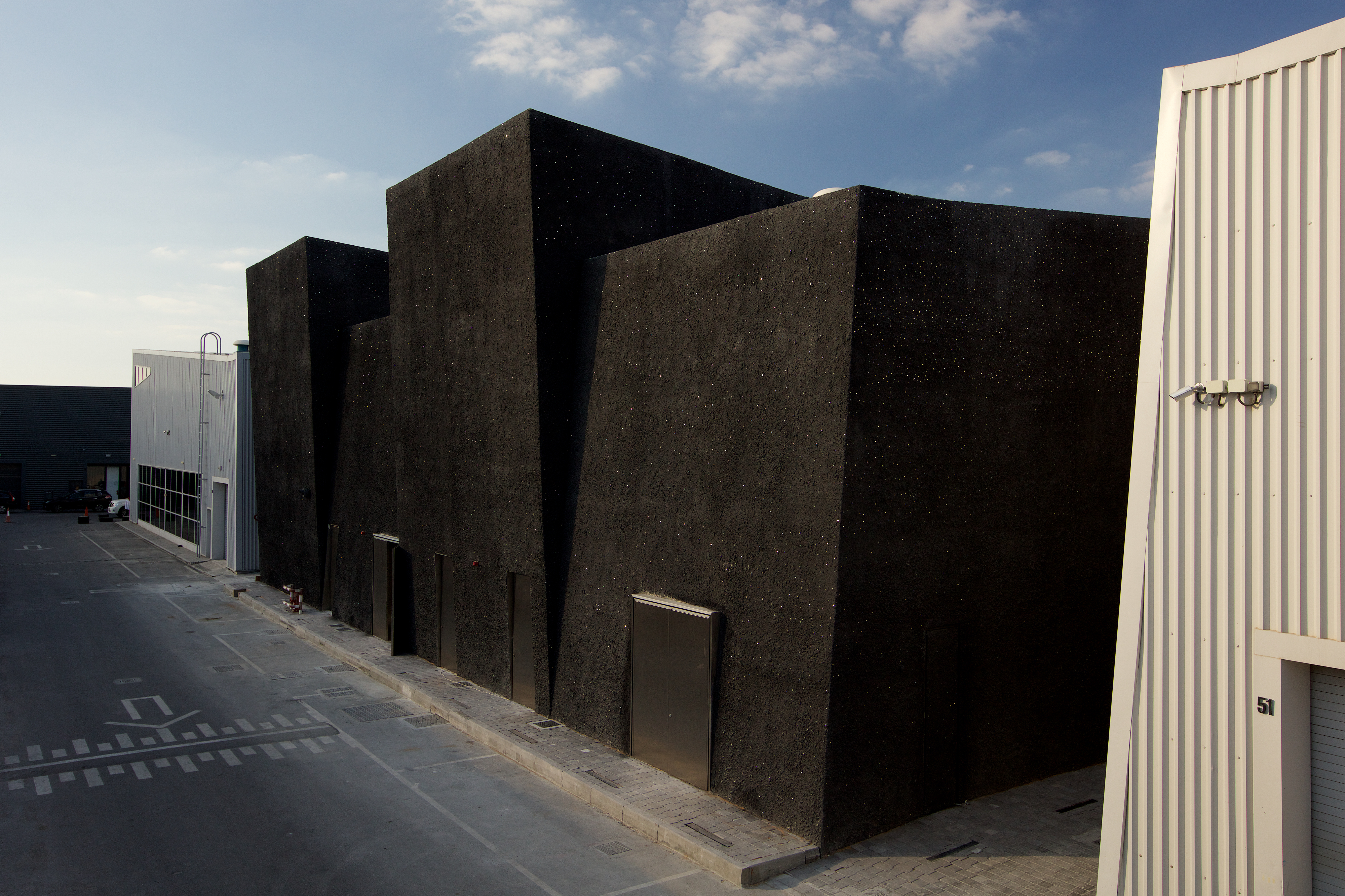 مشروع Concrete في السركال أفنيو (تصوير محمد سومجي).