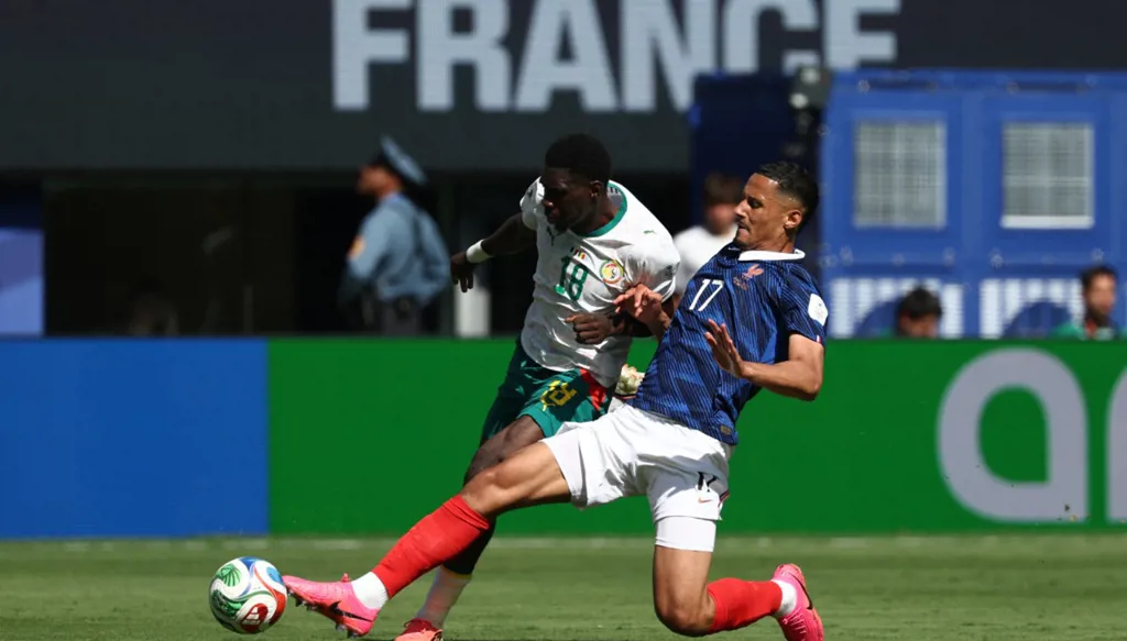 من أصول لبنانية... من هو وليام صليبا الذي يشارك مع فرنسا في كأس العالم 2026؟