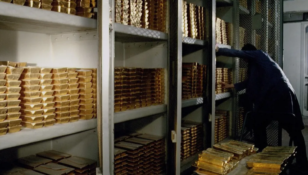 بقيمة 50 مليار دولار... ذهب لبنان ملك الدولة أم المصرف المركزي؟ وكيف التصرّف به؟