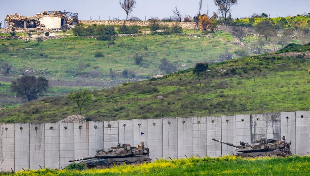 وسائل إعلام إسرائيلية: تنسيق مع واشنطن لتصعيد ضد إيران واستعدادات موسّعة لجبهة لبنان