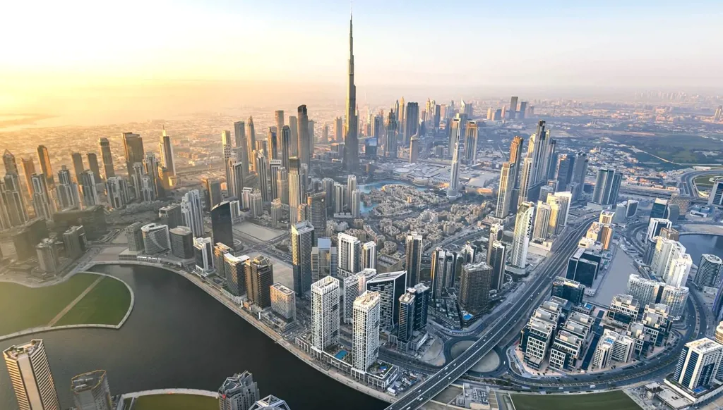 هل يستمر ازدهار سوق العقارات في دبي خلال 2025؟