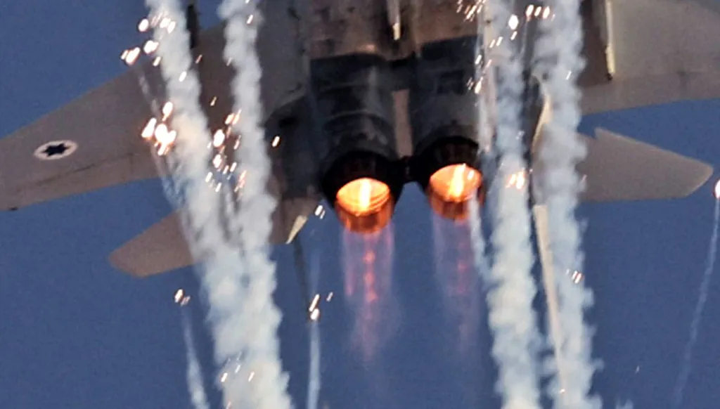 مقاتلة إسرائيلية (أ ف ب).