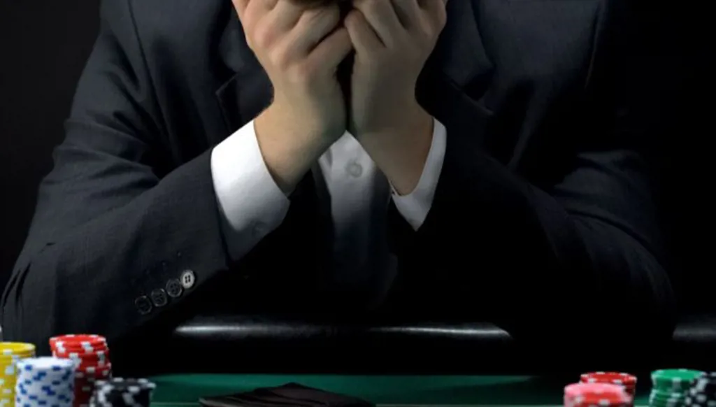 مكتب مكافحة القمار يداهم مراكز للمراهنات ويعتقل 11 شخصاً