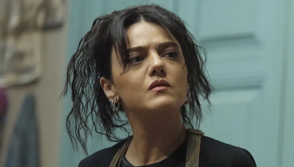 دانا مارديني تعتزل الدراما التلفزيونية... صدمة فنية!