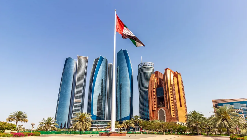 الإمارات تغزو خريطة الاستثمار العالمي: 45.6 مليار دولار في عام واحد