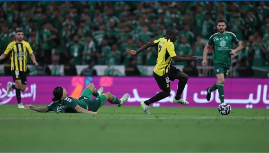 موعد مواجهة الأهلي والاتحاد في ديربي جدة