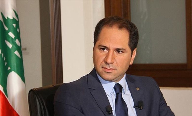 سامي الجميل.