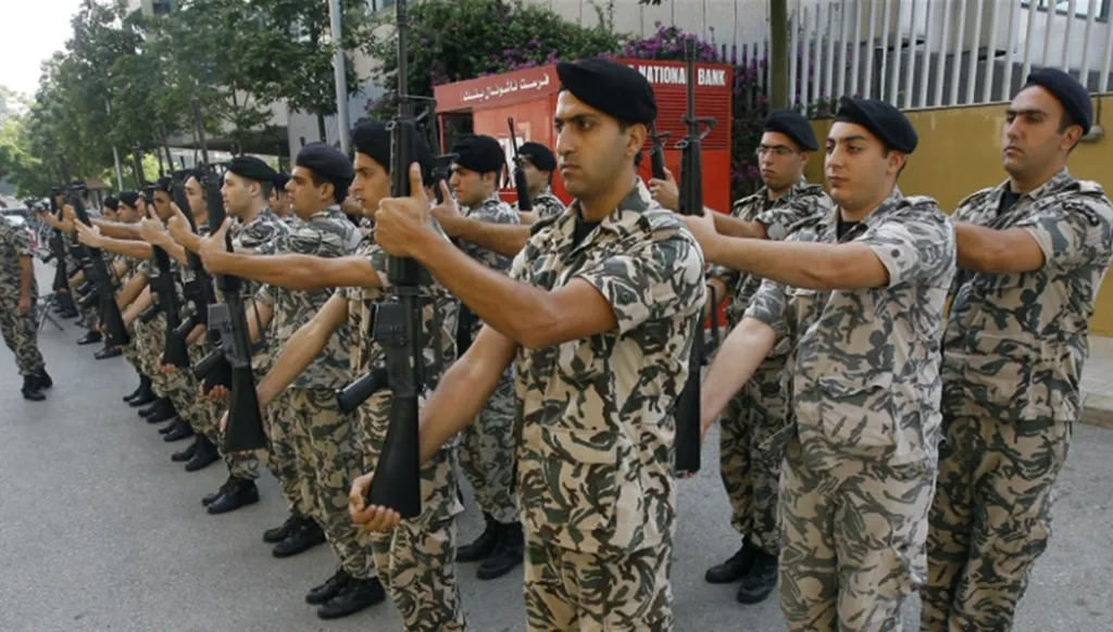 اقتراح قانون "استثنائي" لتسوية أوضاع مفتشي الأمن العام