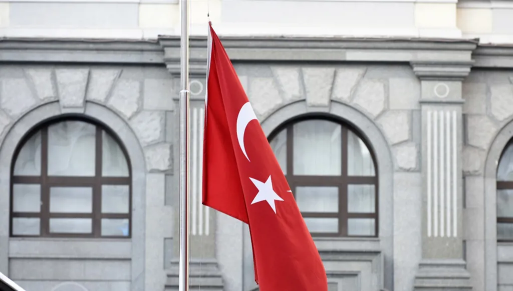 أنقرة تدين هجوم الحوثيين على سفينة شحن ذات ملكية تركية