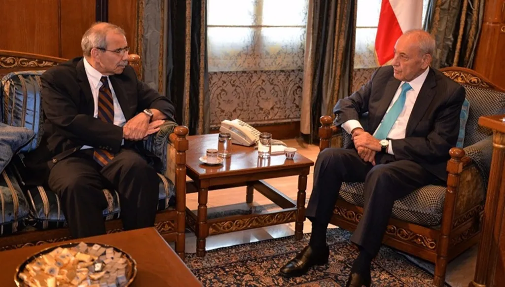 رئيس الوزراء اللبناني يزور رئيس المجلس