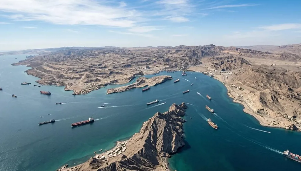 مضيق هرمز.