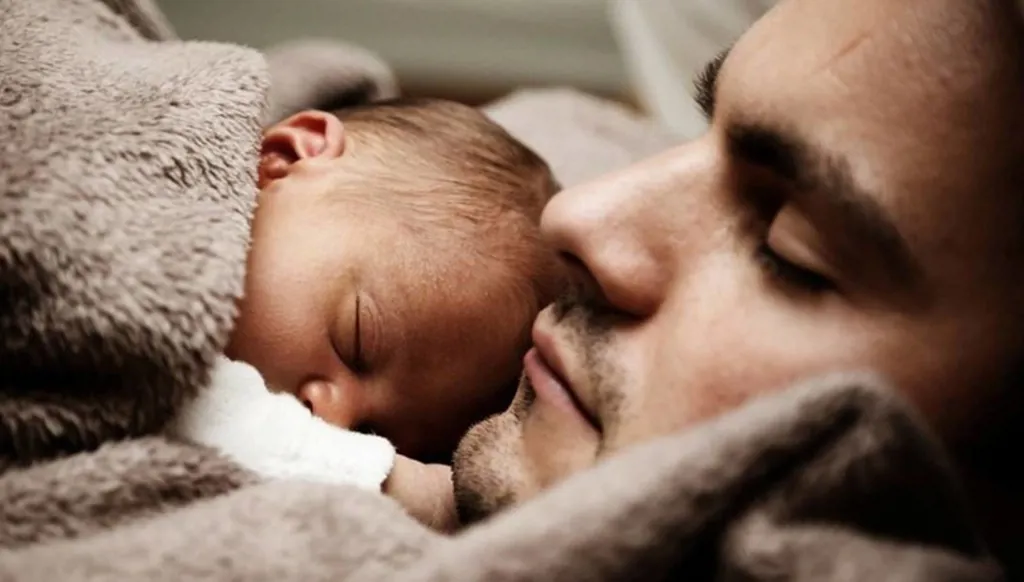 إجازة الأبوة في لبنان بين 5 و15 يوماً فهل الشركات مستعدة؟