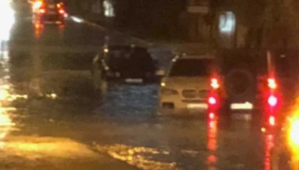 أوّل قدوم المنخفض الجوي... مناشدات ونبع في خلدة! (صور وفيديو)