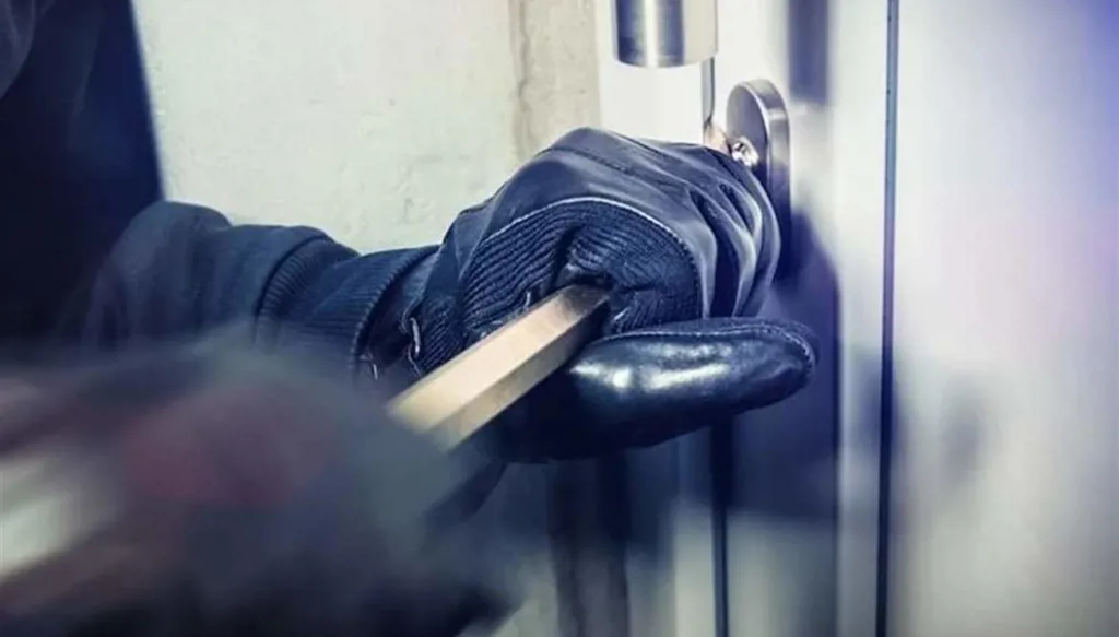 نفّذ عمليات سرقة في عدد من البلدات اللبنانية... وتكلم مع الضحايا باللهجة العراقية!