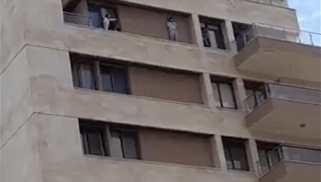 فيديو مروّع لعمليّة انتحار في الأشرفيّة