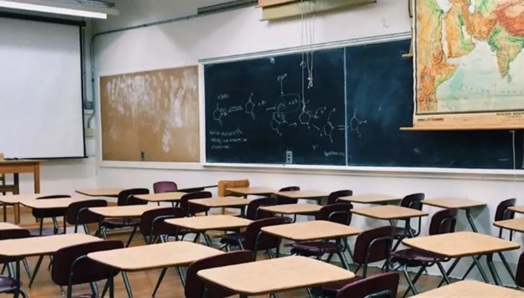 بلدية الغبيري تدعو المدارس إلى التريّث في فتح أبوابها