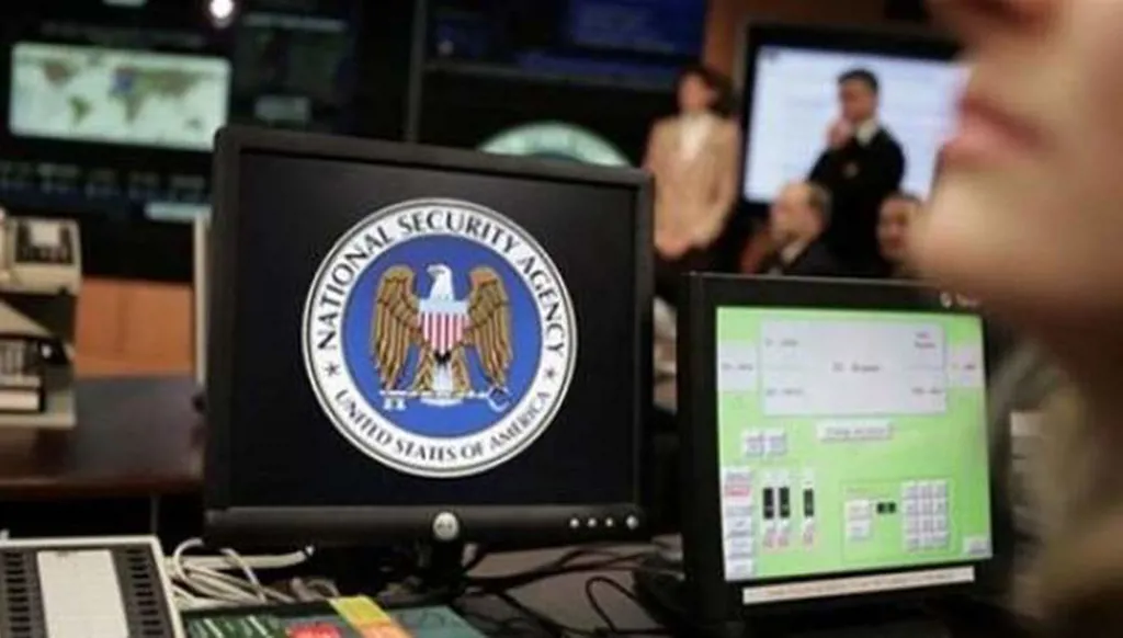 فصل عدد من الضباط  بسبب رسائل جنسية ومحادثات إباحية... فضيحة تهز الاستخبارات الأميركية