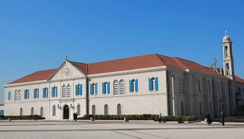 البلد طائفي واللبنانيون مذهبيون فلماذا نتكاذب؟