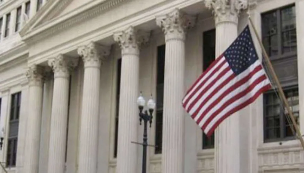 عقوبات أميركية جديدة مرتبطة بإيران تستهدف شركات شحن وناقلات نفط