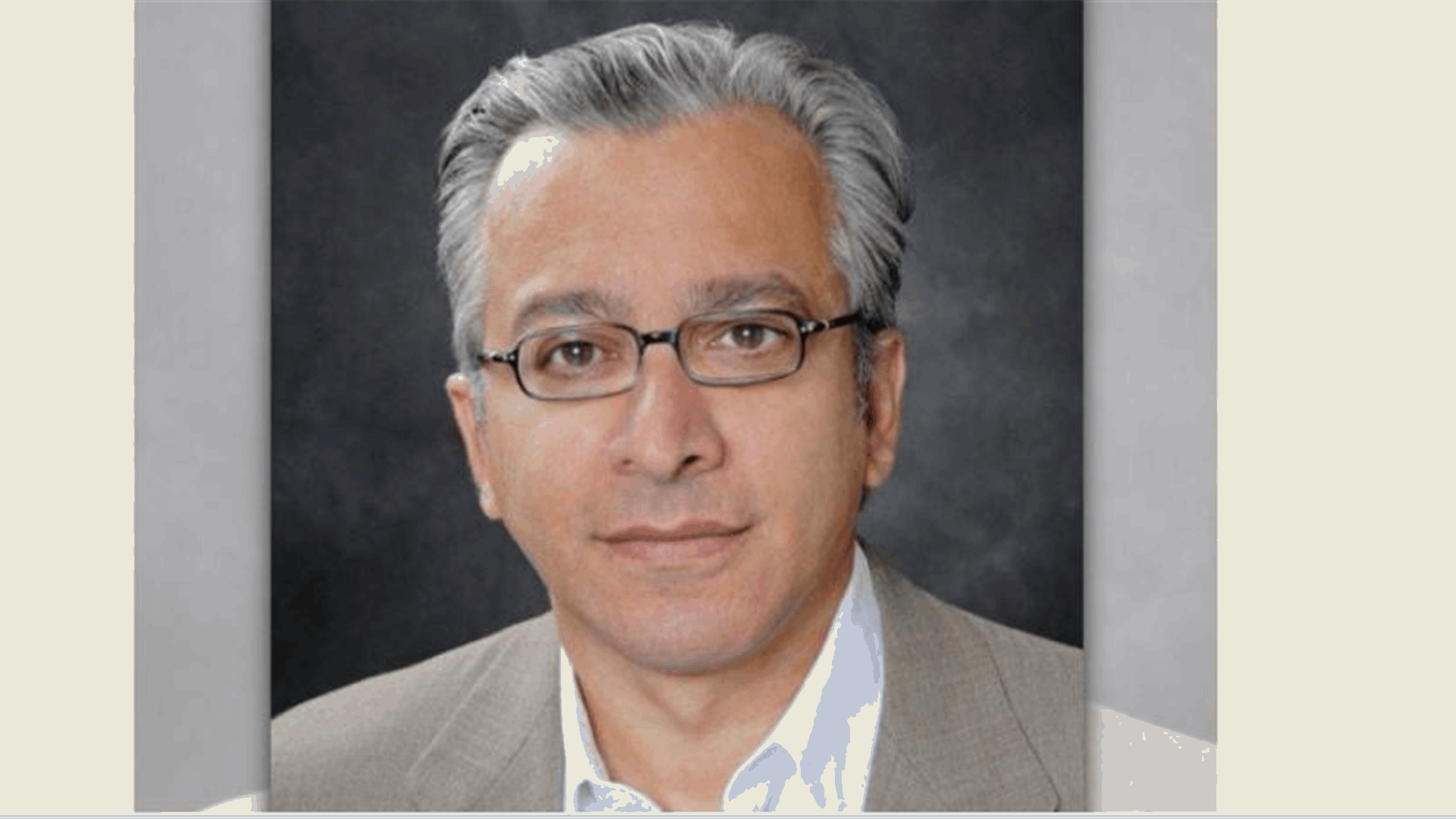 وزير الاقتصاد عامر البساط. (وكالات)