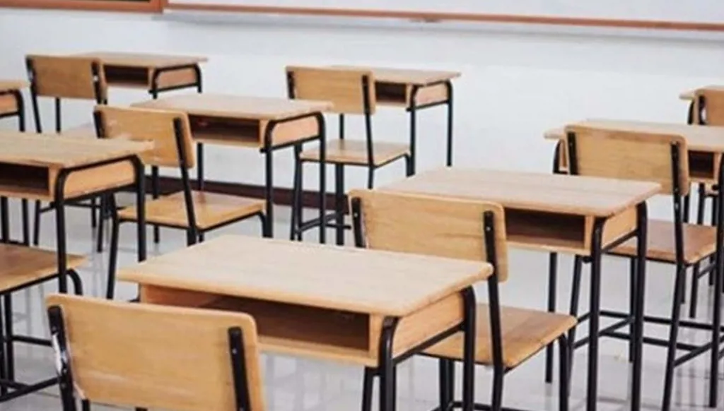 وزيرة التربية اللبنانية تحدد عطلة المدارس في الجمعة العظيمة والفصح المجيد