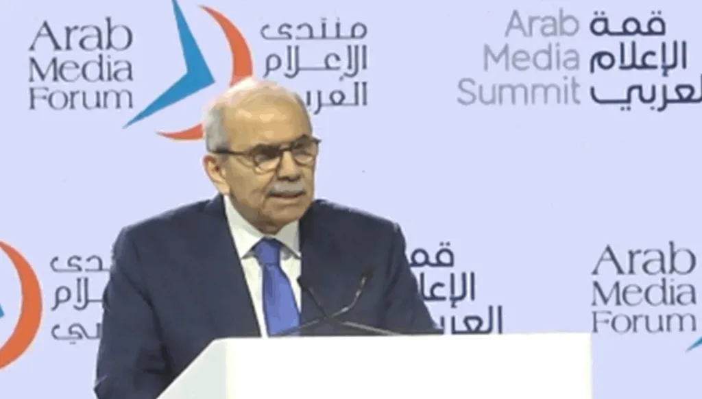 نواف سلام: كلما هاجموه زادت شعبيته