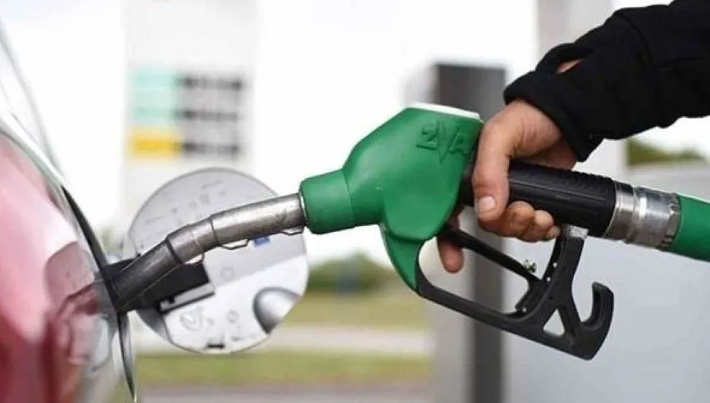 المازوت والبنزين الى انخفاض... كيف أصبحت الأسعار؟